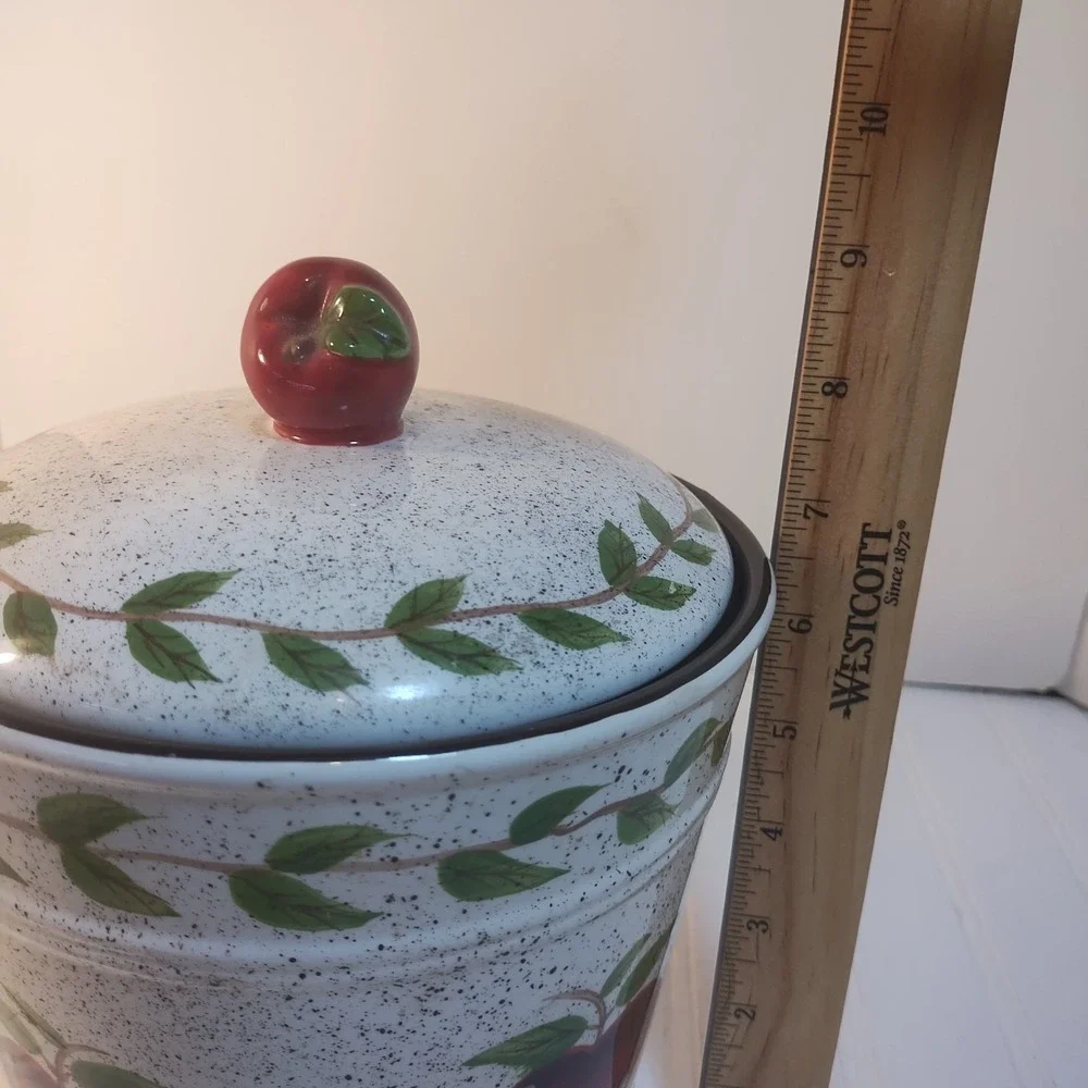 Vintage‎ Young's Apple Ceramic Canister Jar  Heartfelt Kitchen Cottage Farmhouse